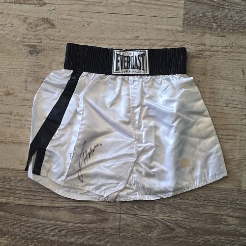 Julio cesar chavez - chavez, signed